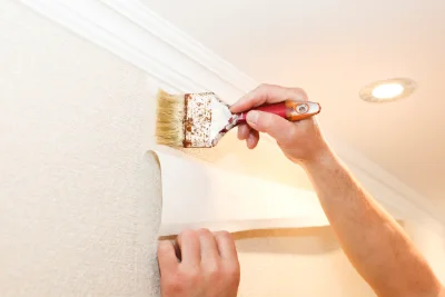 Pose de papier peint à Fontains — revêtements muraux et toiles de verre